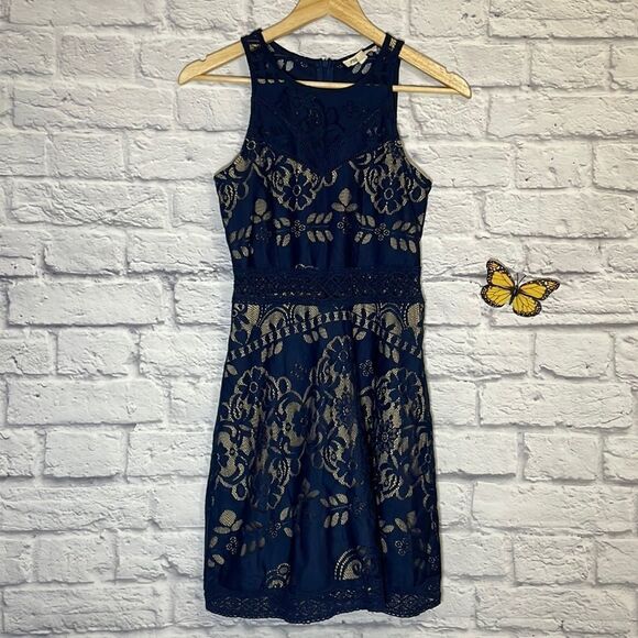 REBELLION Sleeveless Lace Overlay Dress Size Small - Picture 2 of 11